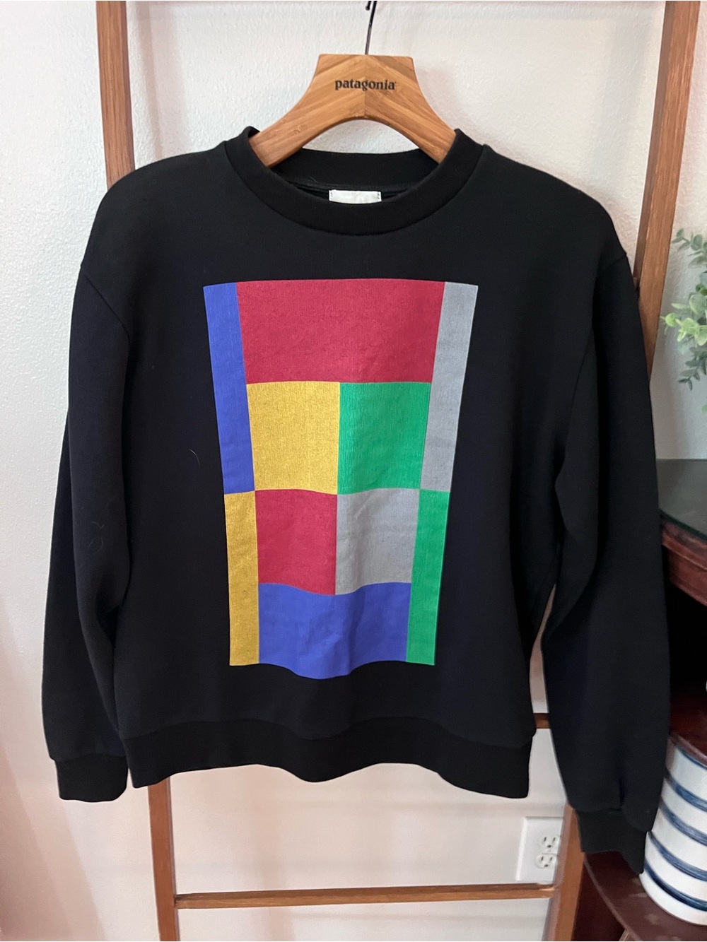 Arte Men's Black Crewneck Sweater with Multicolor Geometric Print